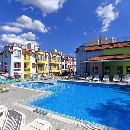 Private Apartment With Parking And Pool Balčik Exteriér fotografie