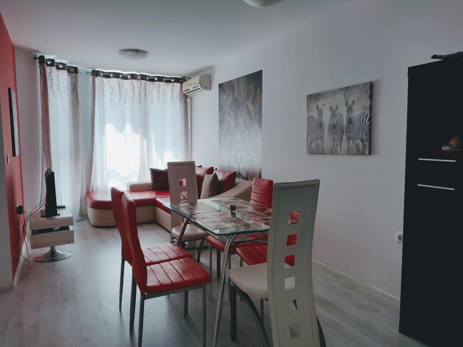 Private Apartment With Parking And Pool Balčik Exteriér fotografie