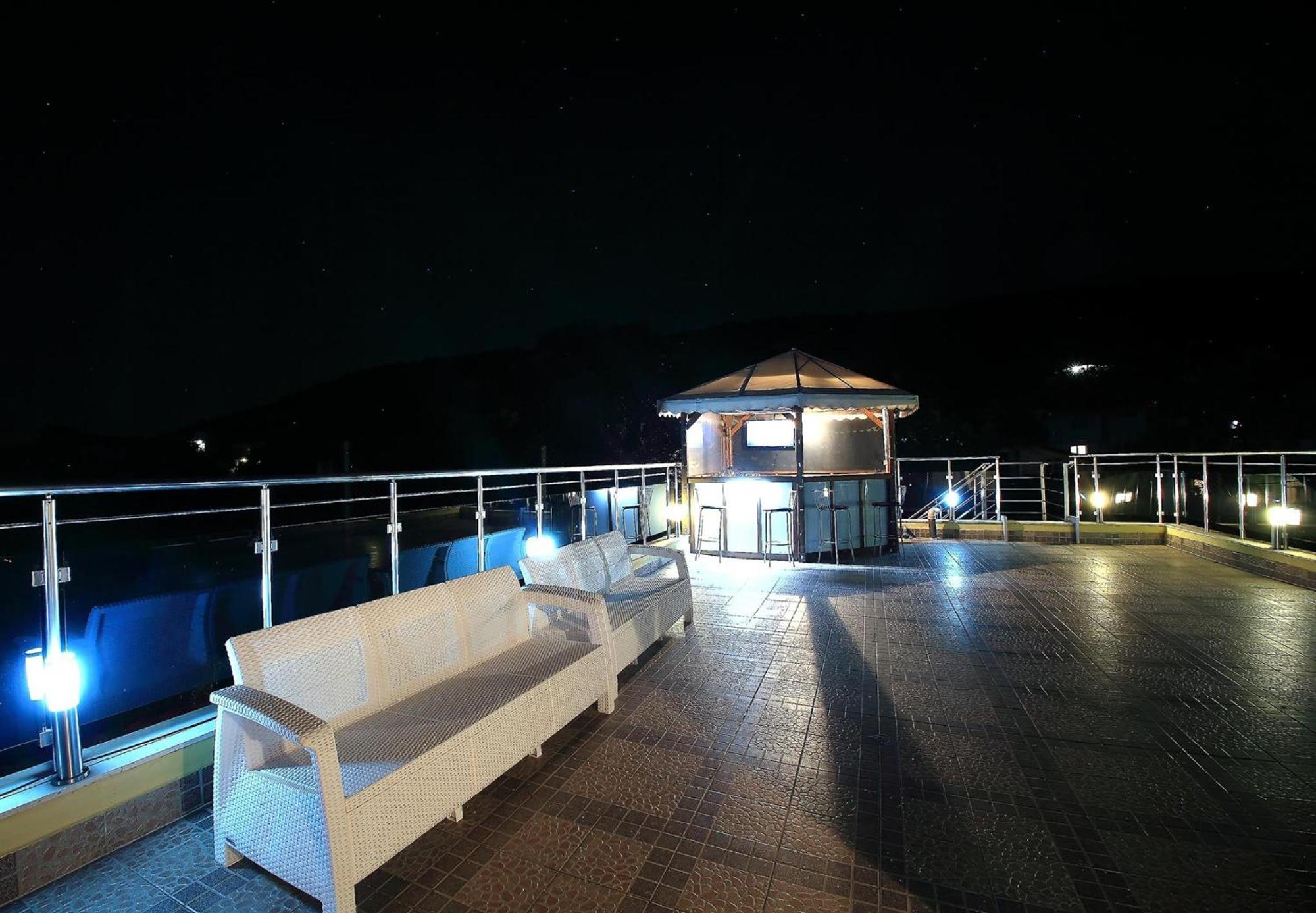 Private Apartment With Parking And Pool Balčik Exteriér fotografie